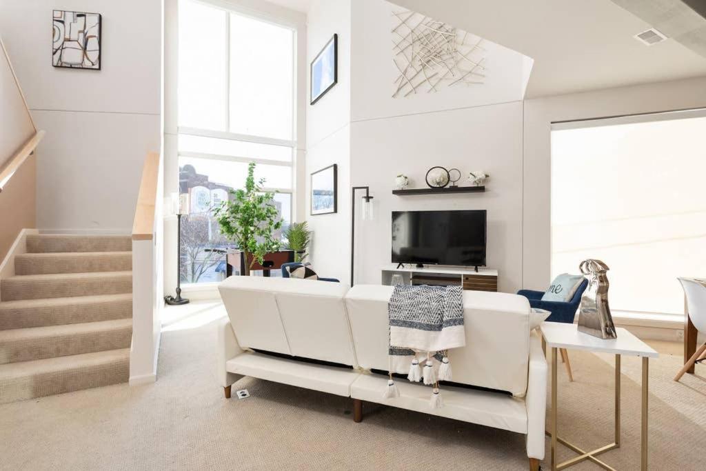 Upscale 3Br Penthouse By Cozysuites Indianapolis Extérieur photo