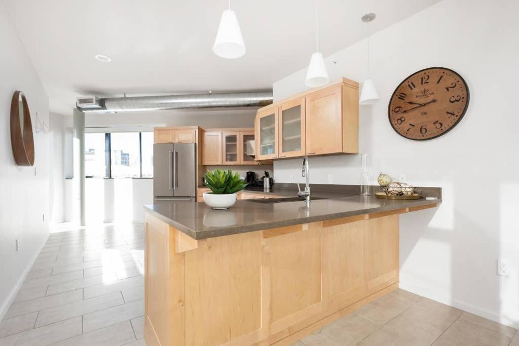 Upscale 3Br Penthouse By Cozysuites Indianapolis Extérieur photo
